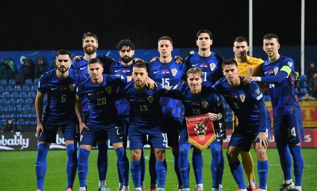 爱游戏娱乐-欧洲杯预选小组赛葡萄牙和斯洛伐克回放